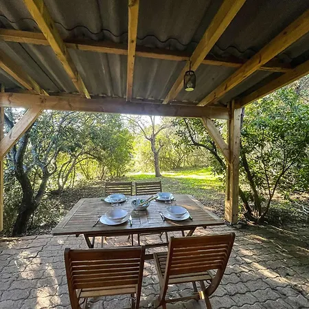 Mini Centuri, Santa Giulia Vila *