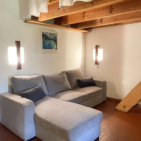 Mini Centuri, Santa Giulia Villa *